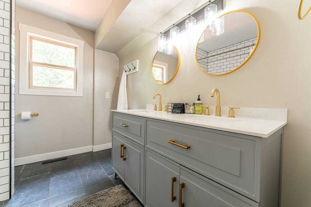 Photo of Bathroom in Turners