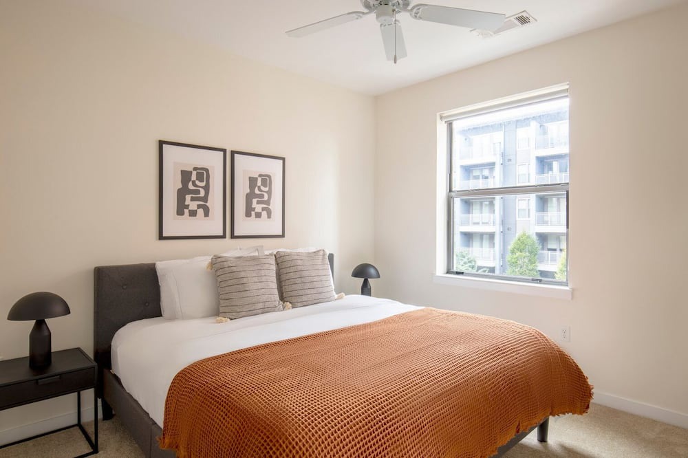Photo of Bedroom in Jefferson Manor