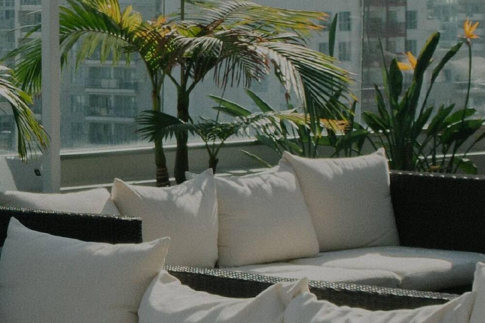 Photo of Outdoor in Jefferson Manor