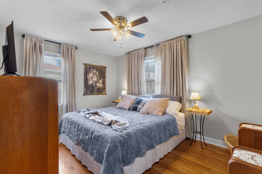 Photo of Bedroom in St. Charles Historic District