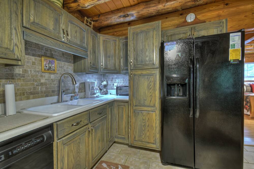 Photo of Kitchen in Eagle Mountain