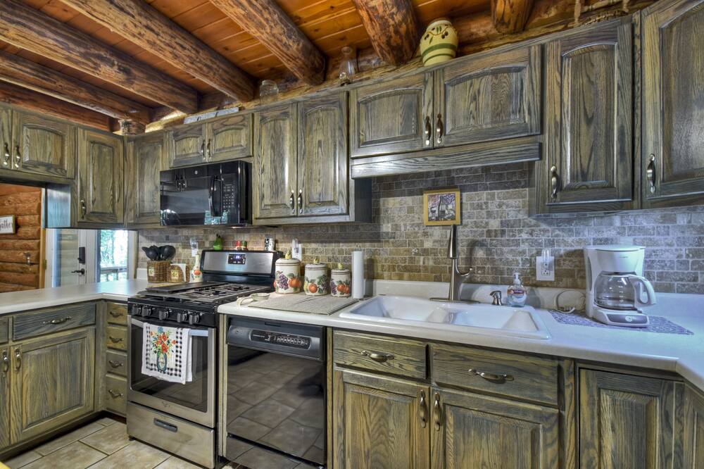 Photo of Kitchen in Eagle Mountain