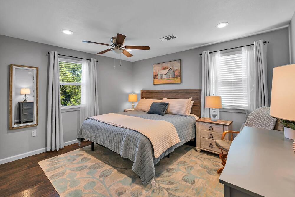 Photo of Bedroom in Waco