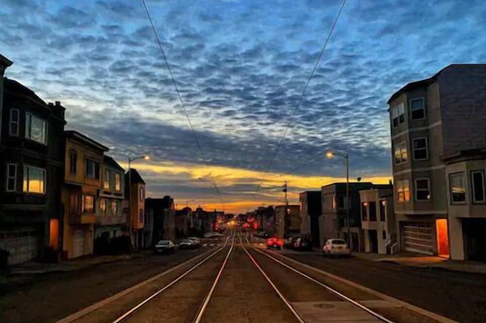 Photo of Others in Inner Sunset