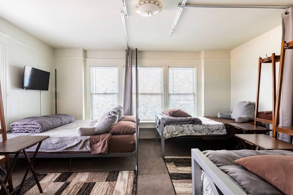 Photo of Others in Inner Sunset