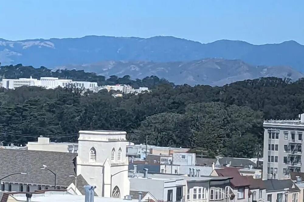 Photo of Others in Inner Sunset