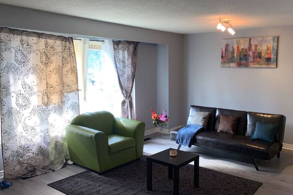 Photo of Livingroom in Whitby