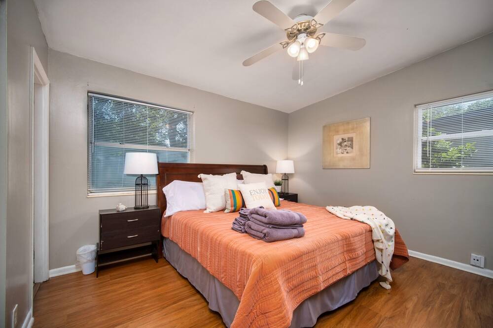 Photo of Bedroom in Cedar Hills