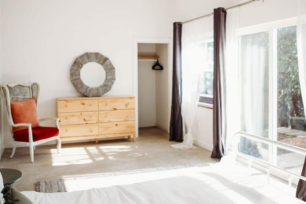 Photo of Bedroom in Penngrove