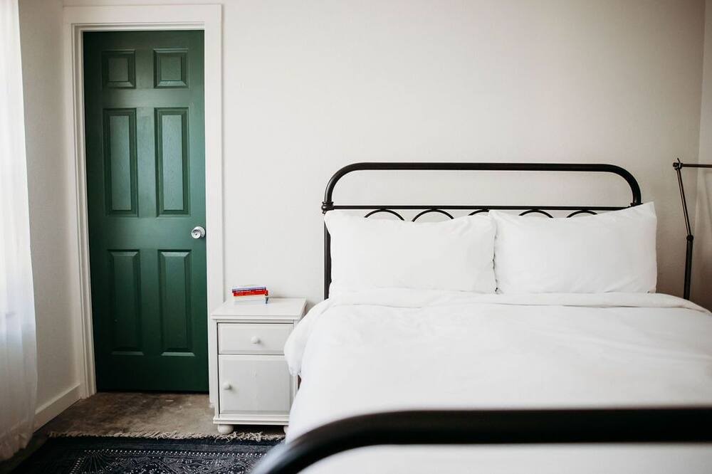 Photo of Bedroom in Penngrove