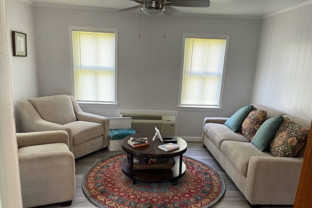 Photo of Livingroom in Crowley