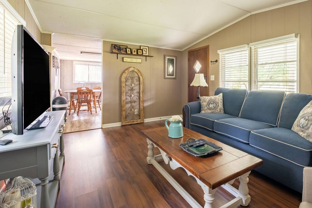 Photo of Livingroom in Denton