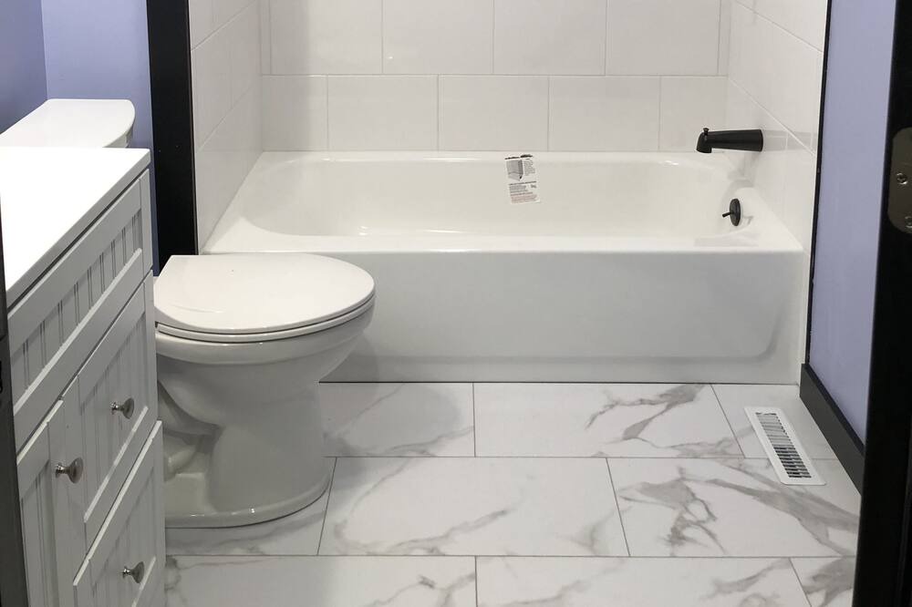 Photo of Bathroom in Jasper