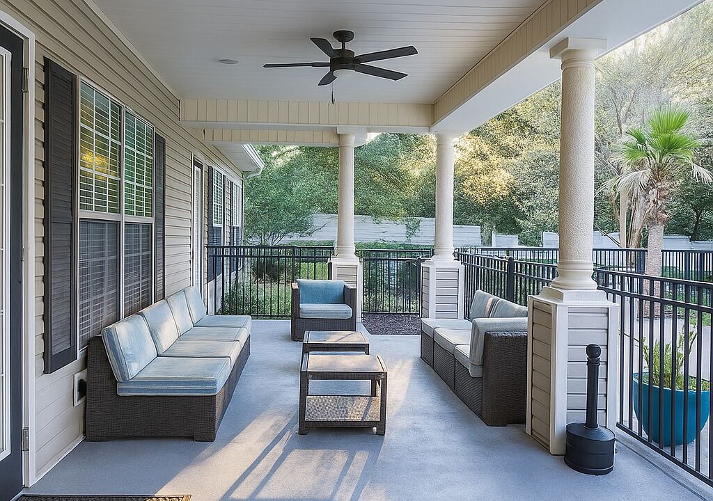 Photo of Patio Balcony in Ferry Pass