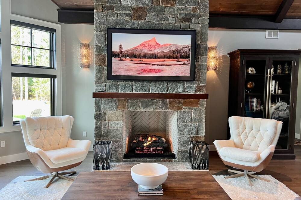 Photo of Livingroom in Town of Webb