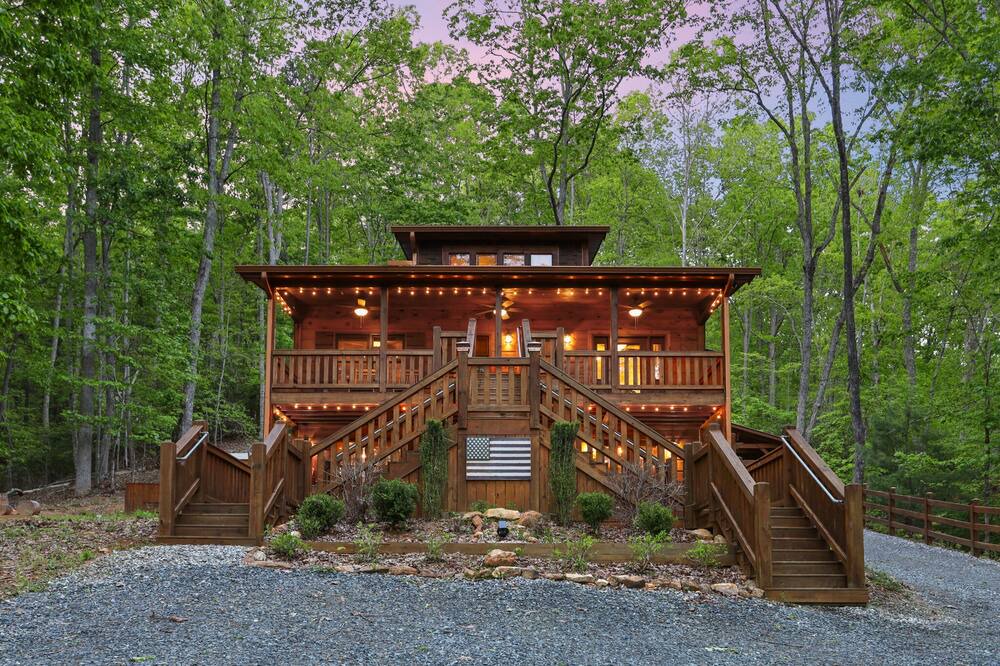 Photo of Outdoor in Morganton