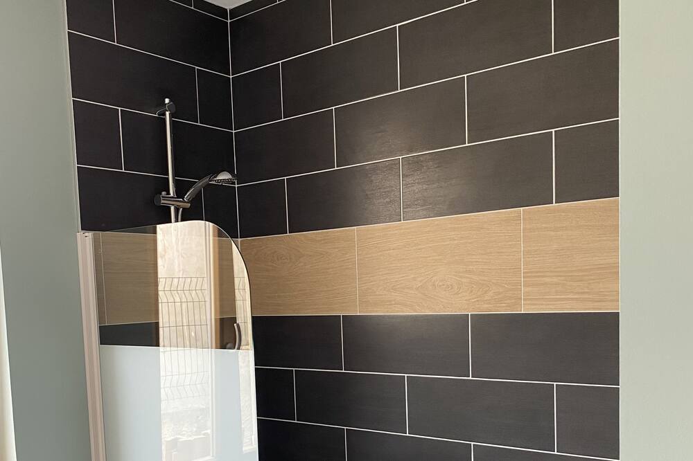 Photo of Bathroom in Samer