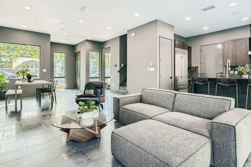 Photo of Livingroom in Chestnut