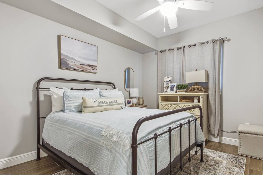 Photo of Bedroom in El Centro Beach