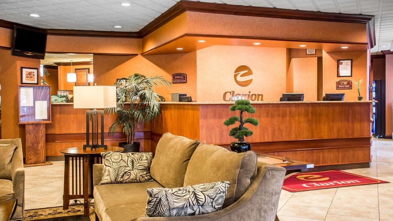 Photo of Others in Lindbergh Lawns