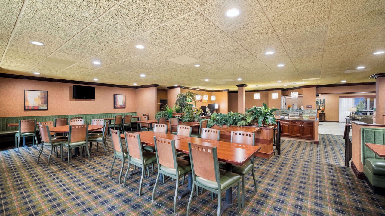 Photo of Others in Lindbergh Lawns