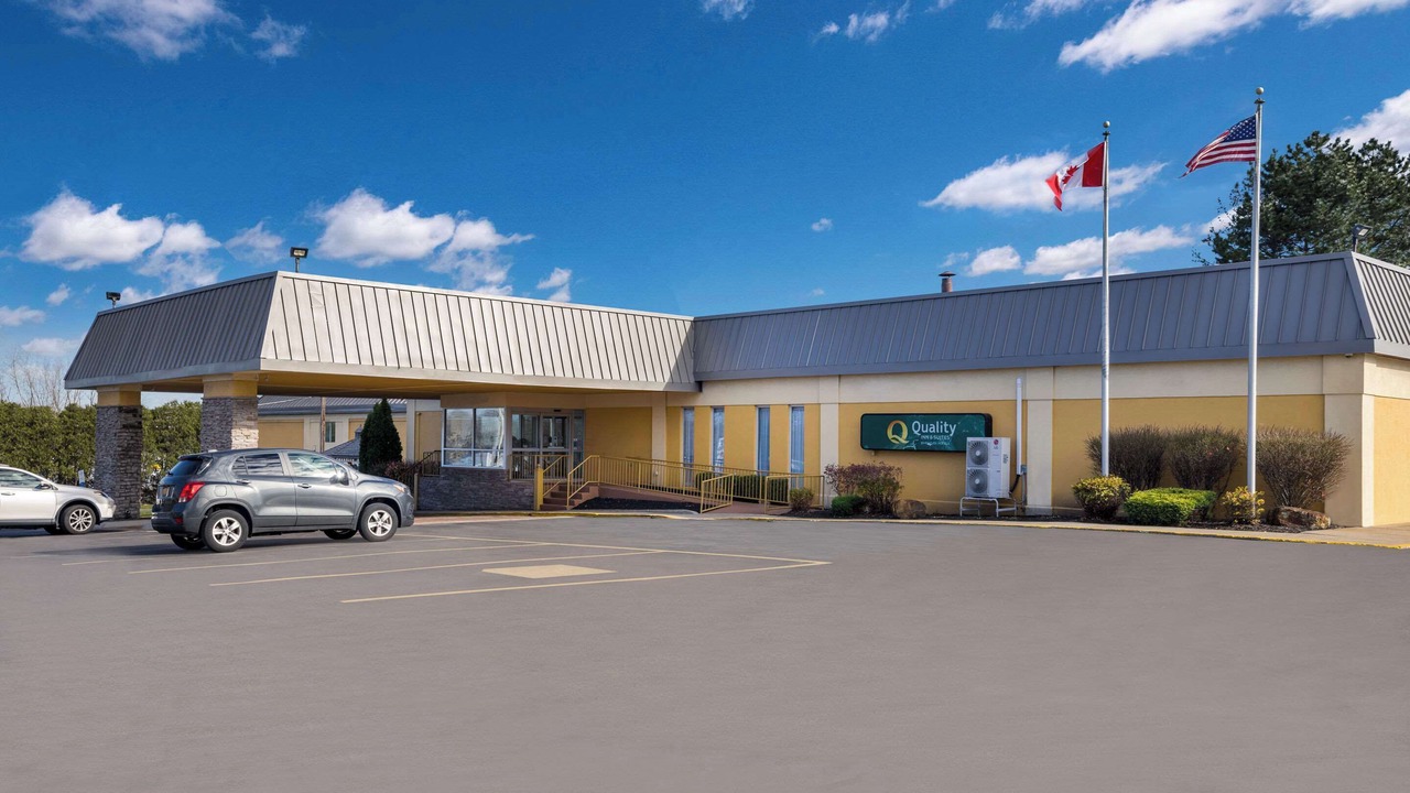 Photo of Outdoor in Lindbergh Lawns