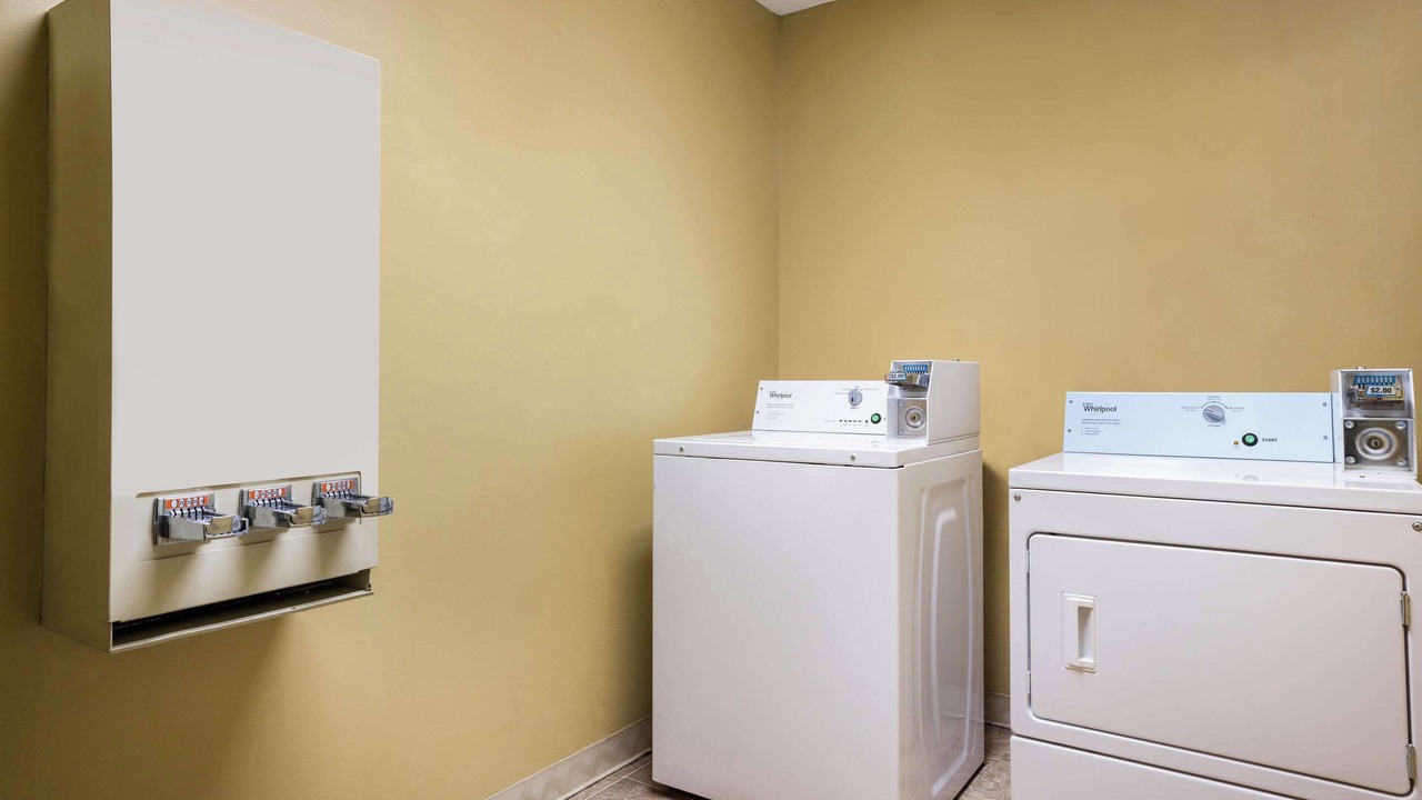 Photo of Others in Lindbergh Lawns