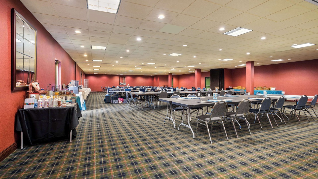 Photo of Others in Lindbergh Lawns