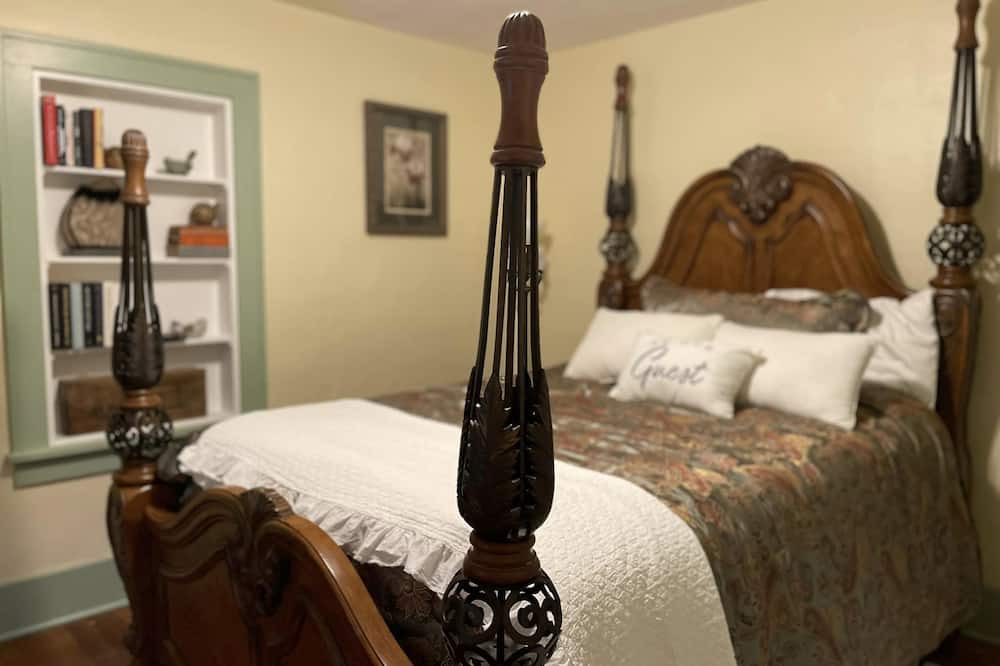 Photo of Bedroom in Ste Genevieve