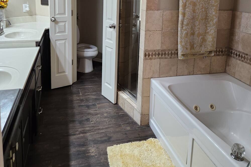 Photo of Bathroom in Edmond