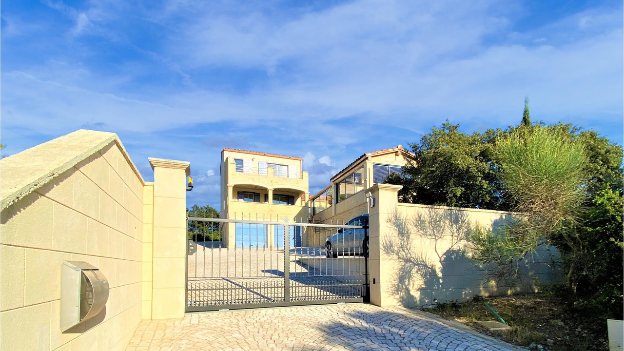 Photo of Outdoor in Saint-Hippolyte-de-Montaigu