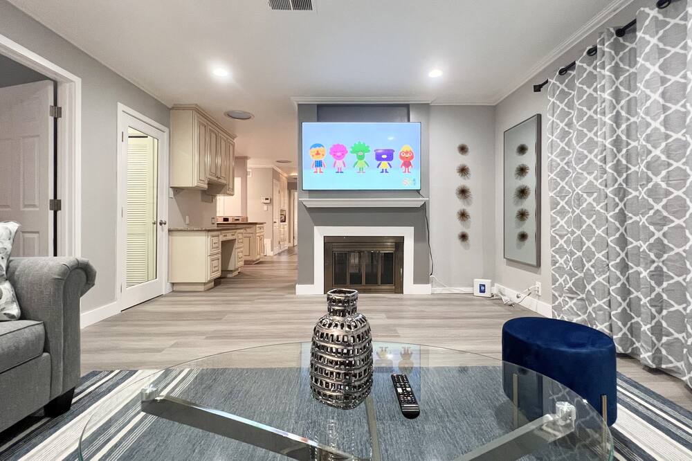 Photo of Others in Cambrian