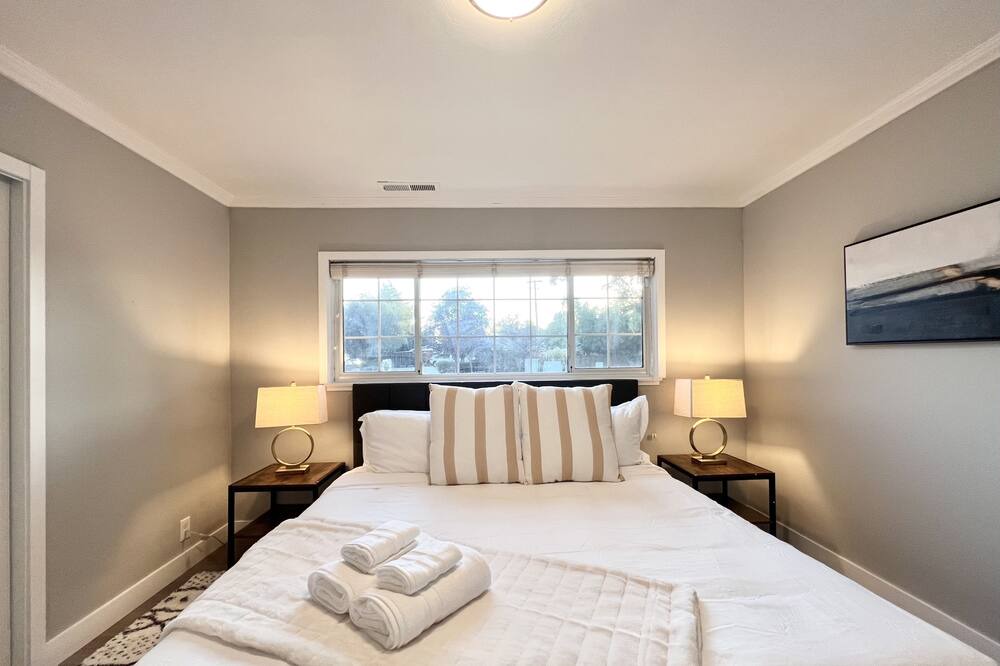 Photo of Bedroom in Cambrian