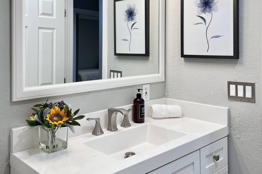 Photo of Bathroom in Cambrian