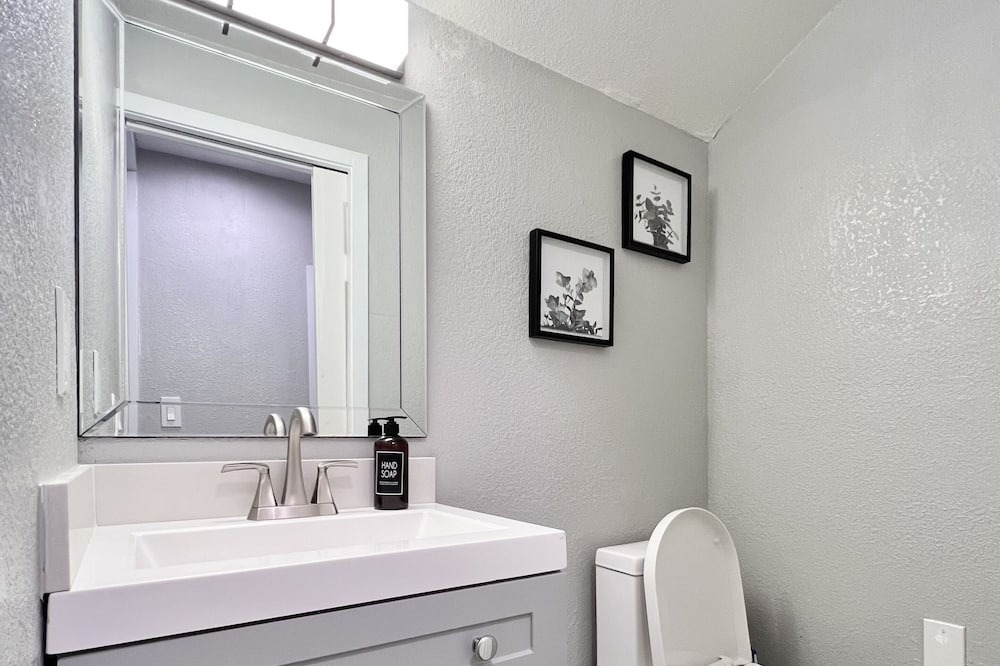 Photo of Bathroom in Cambrian