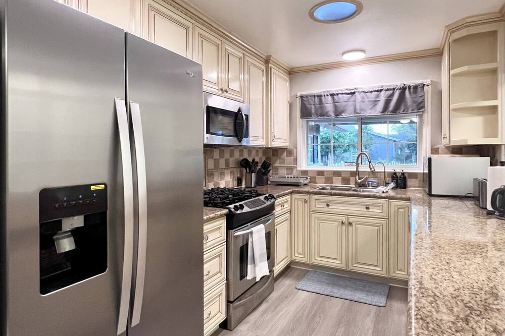 Photo of Kitchen in Cambrian