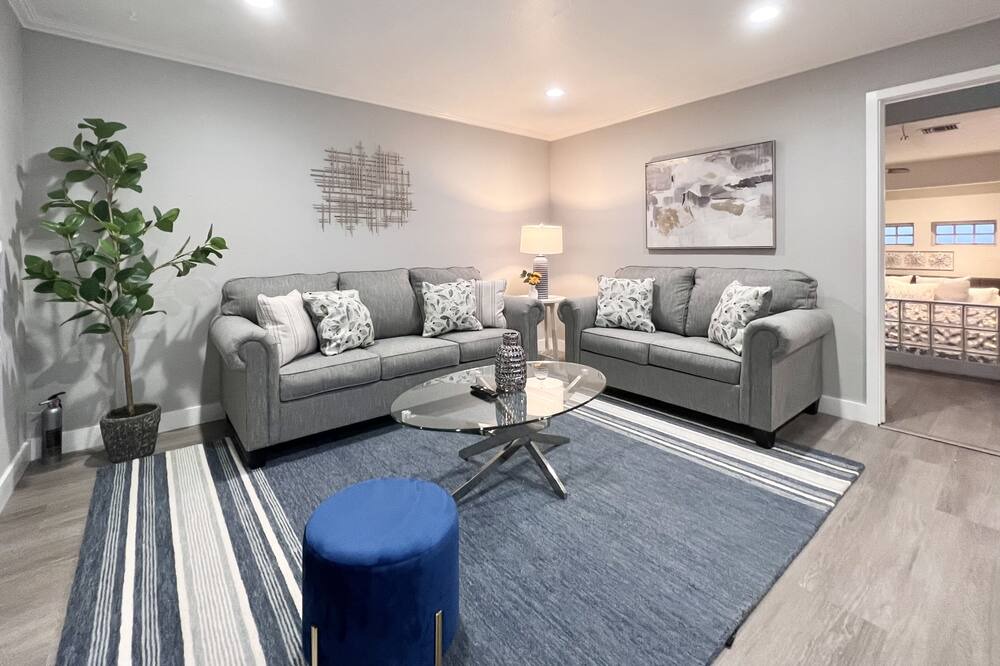 Photo of Others in Cambrian