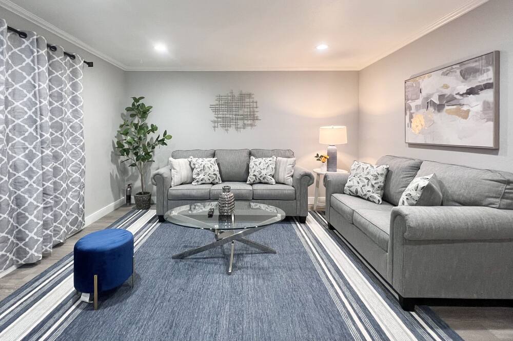 Photo of Others in Cambrian