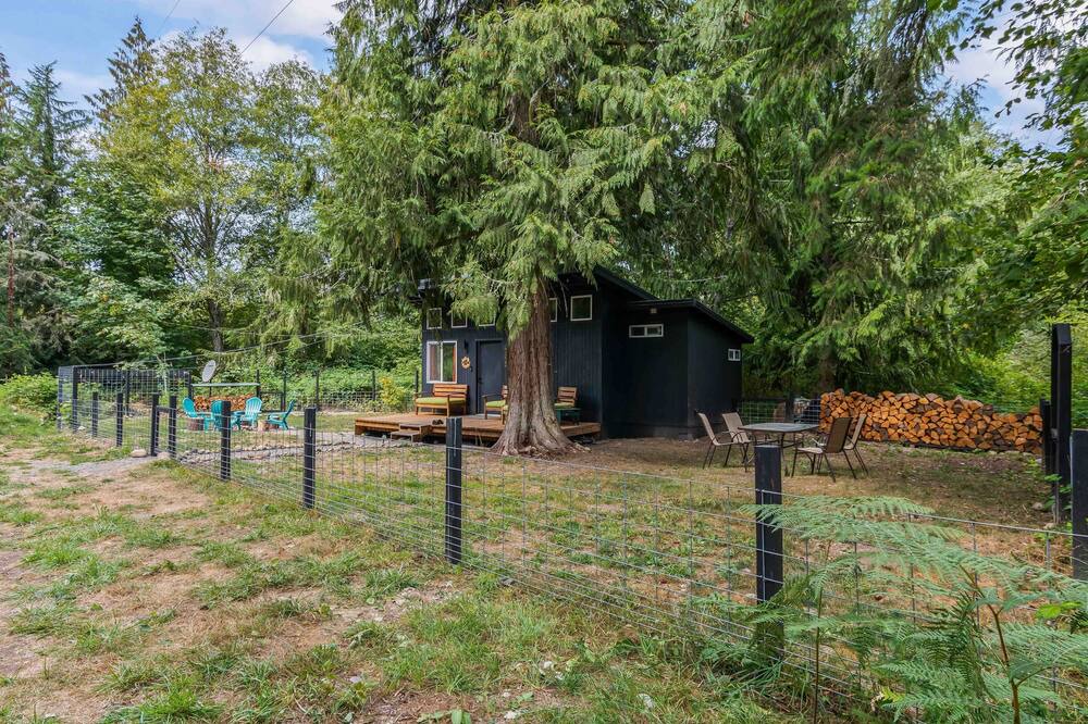 Photo of Others in McKenna