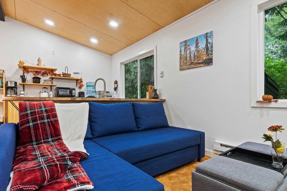 Photo of Others in McKenna