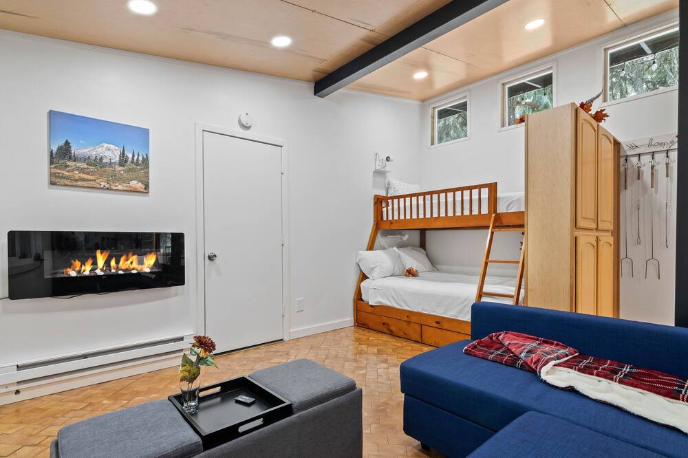 Photo of Others in McKenna