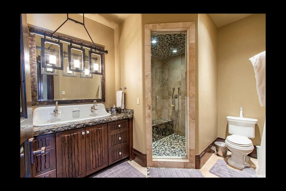 Photo of Bathroom in Deer Valley