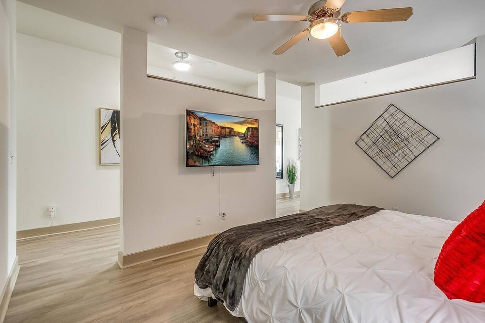 Photo of Bedroom in Deep Ellum