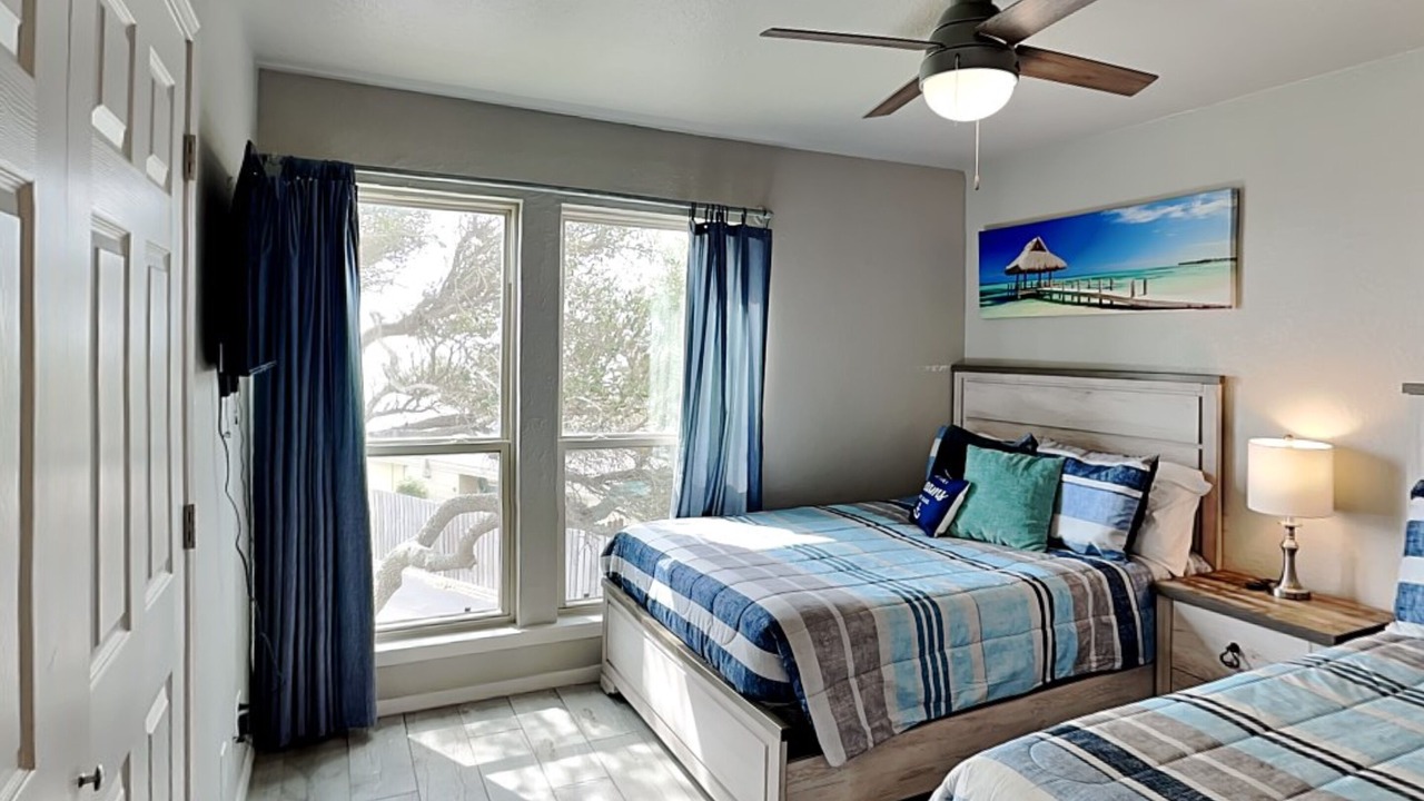 Photo of Others in Sailhouse