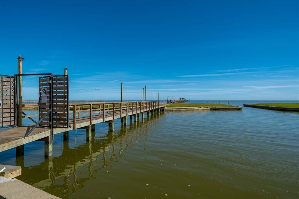 Photo of Others in Sailhouse