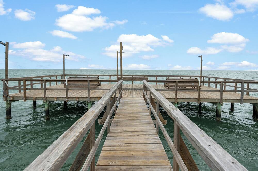 Photo of Others in Sailhouse