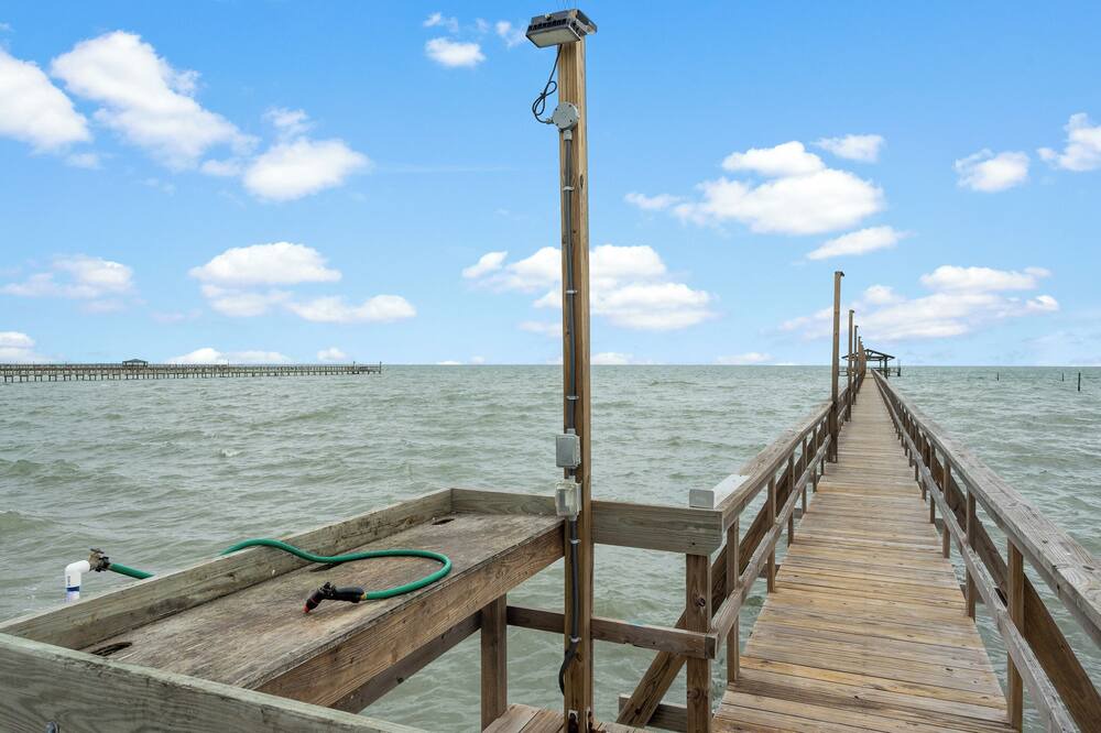 Photo of Others in Sailhouse