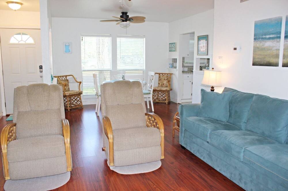 Photo of Others in Sailhouse