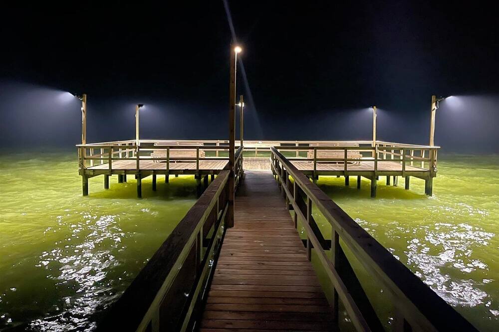 Photo of Others in Sailhouse