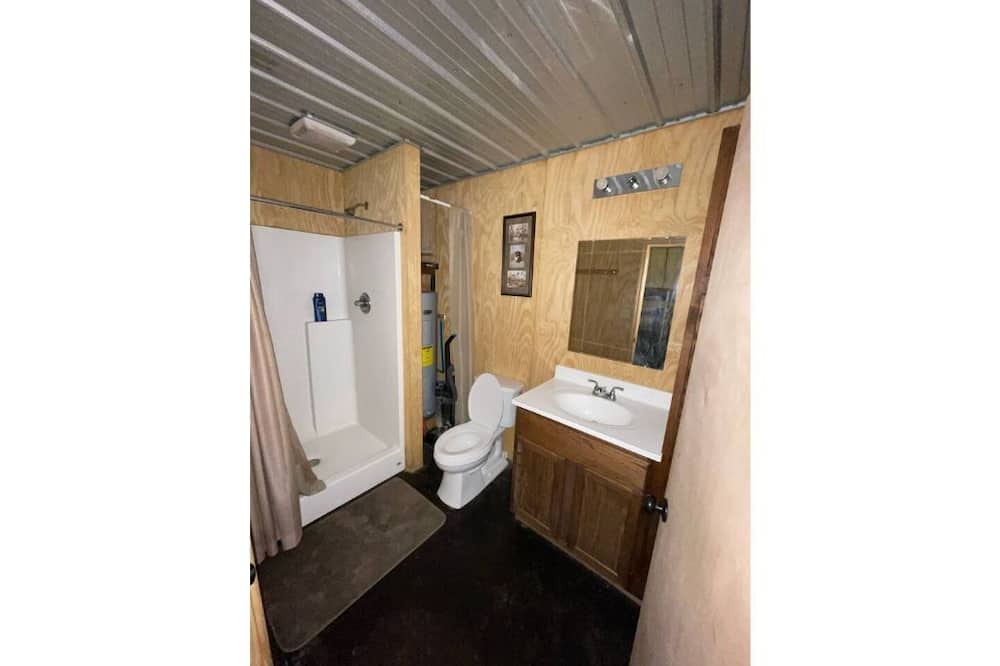 Photo of Bathroom in Delaplaine